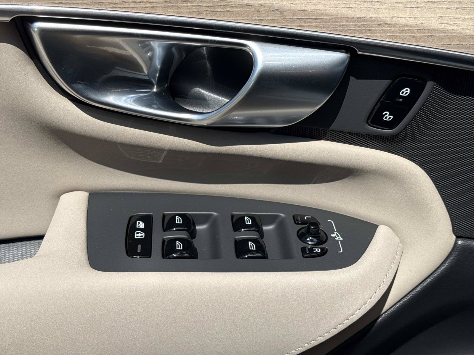2026 Volvo XC90 Ultra - Photo 20