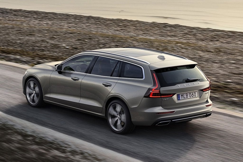 2021_volvo_v60_exterior.jpg