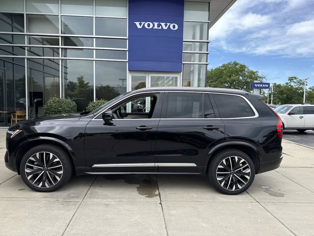 New 2026 Volvo XC90 B6 Plus 7-Seater SUV