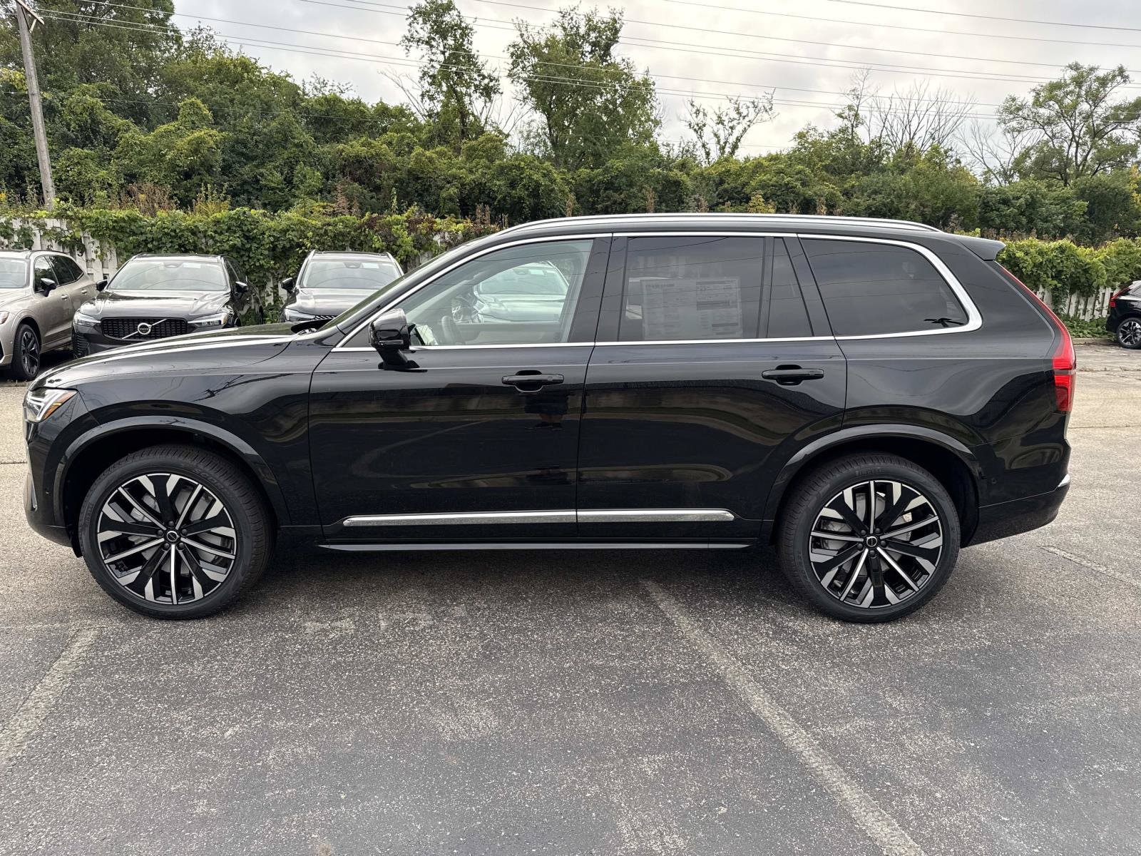 2026 Volvo XC90 Plus - Photo 8