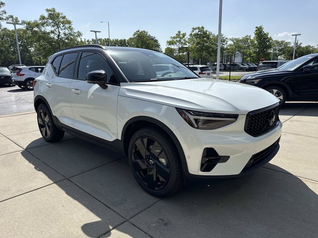 New 2026 Volvo XC40 B5 Ultra Black Edition SUV