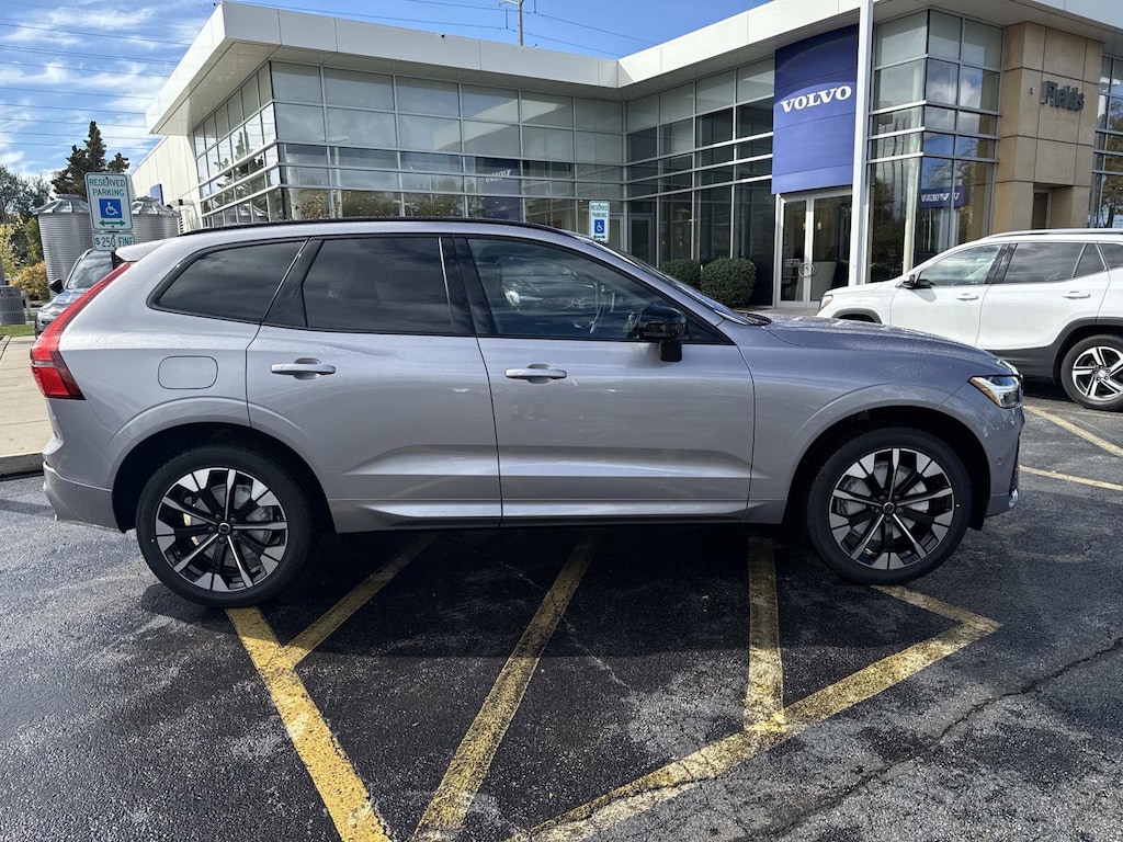 New 2026 Volvo XC60 B5 Plus SUV
