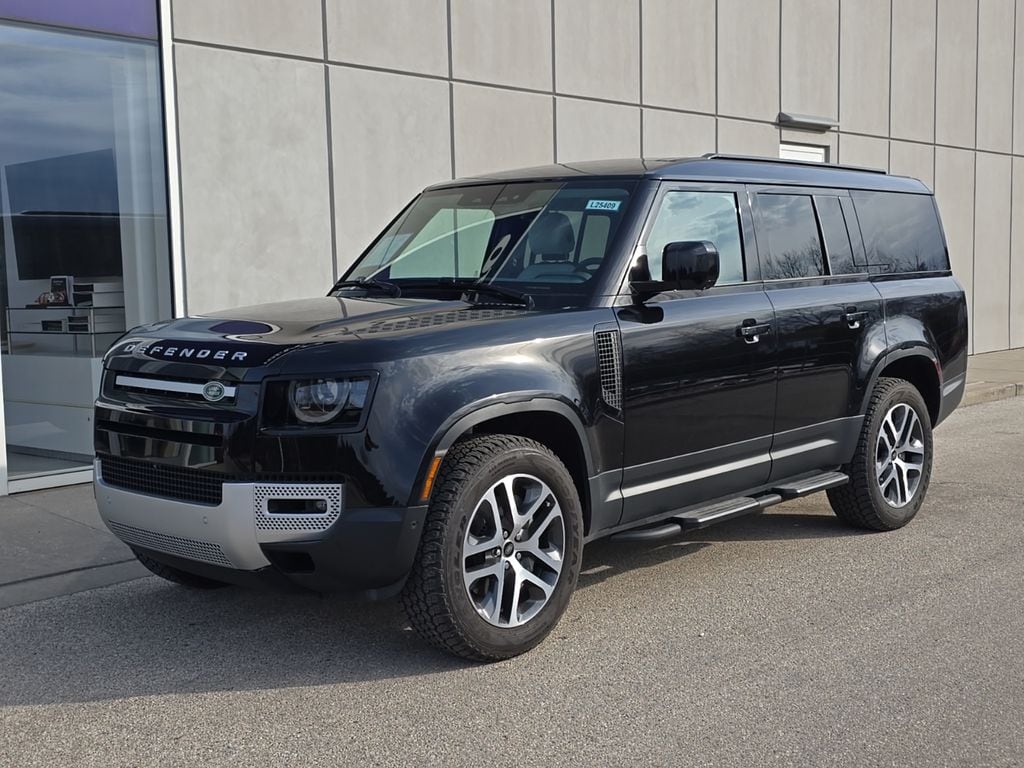 2025 Land Rover Defender 130 S P400's photo