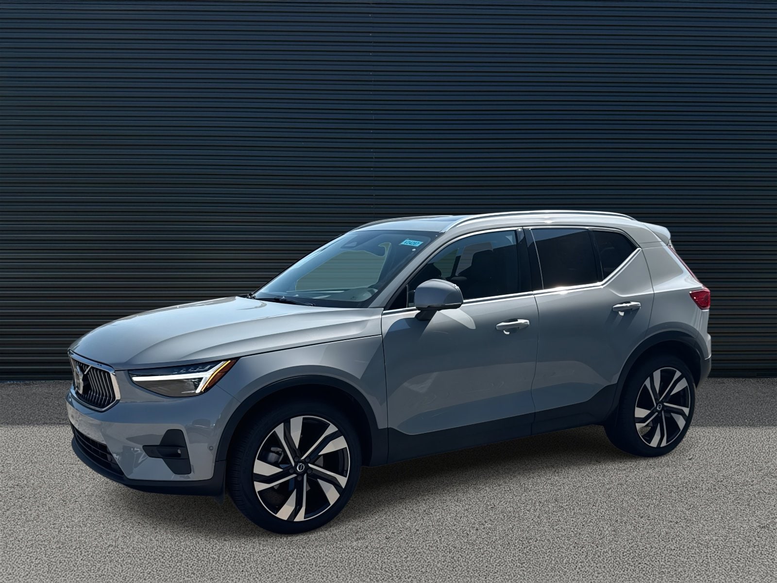 2024 Volvo XC40