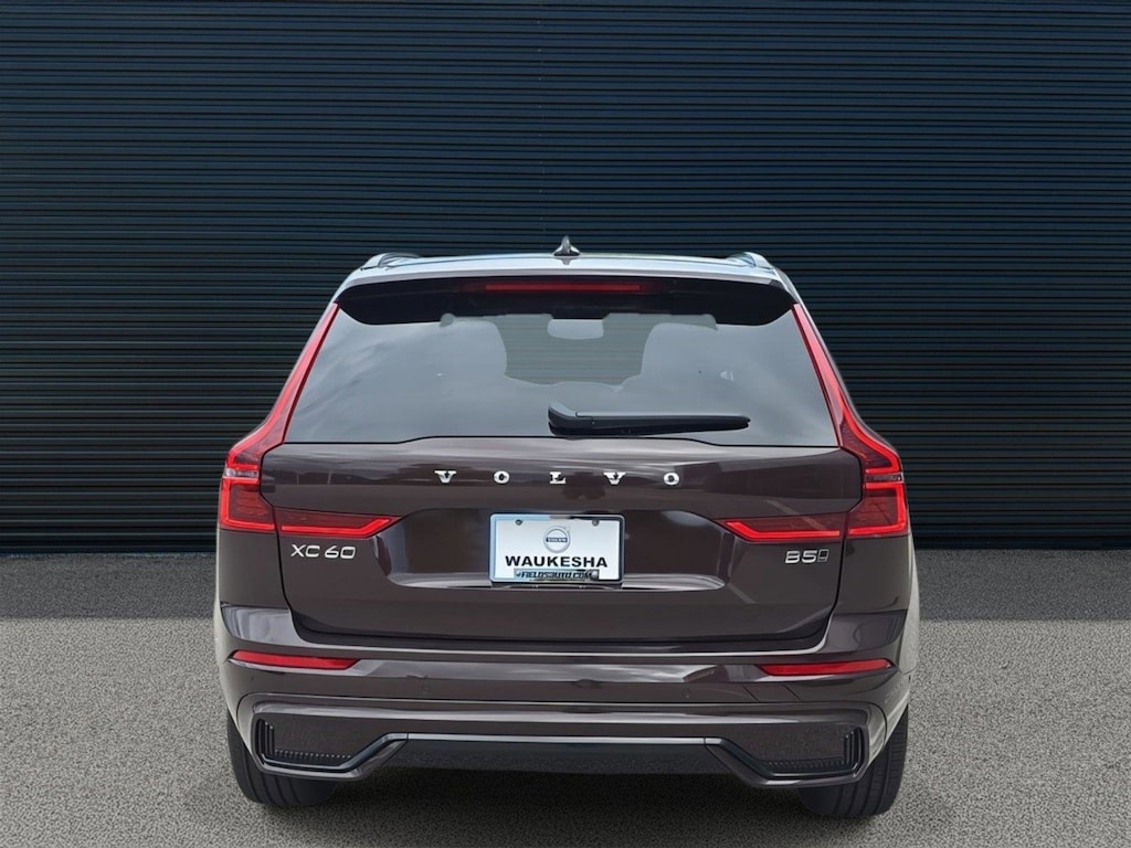 New 2026 Volvo XC60 B5 Plus SUV