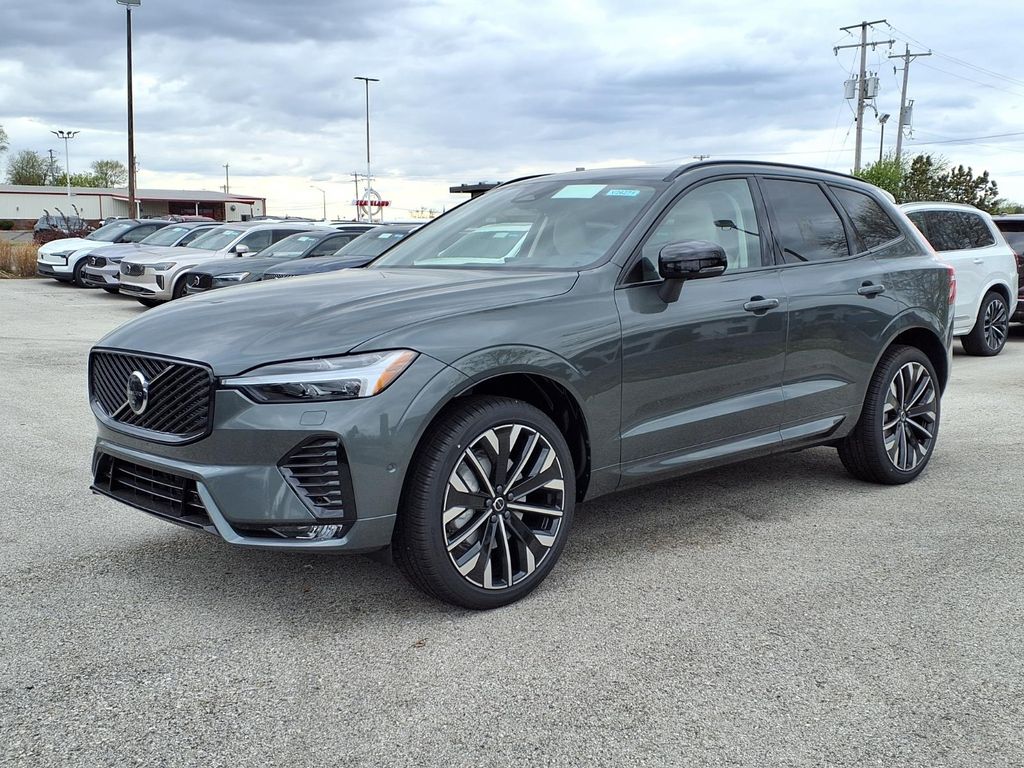 2026 Volvo XC60 B5 Ultra Dark AWD's photo