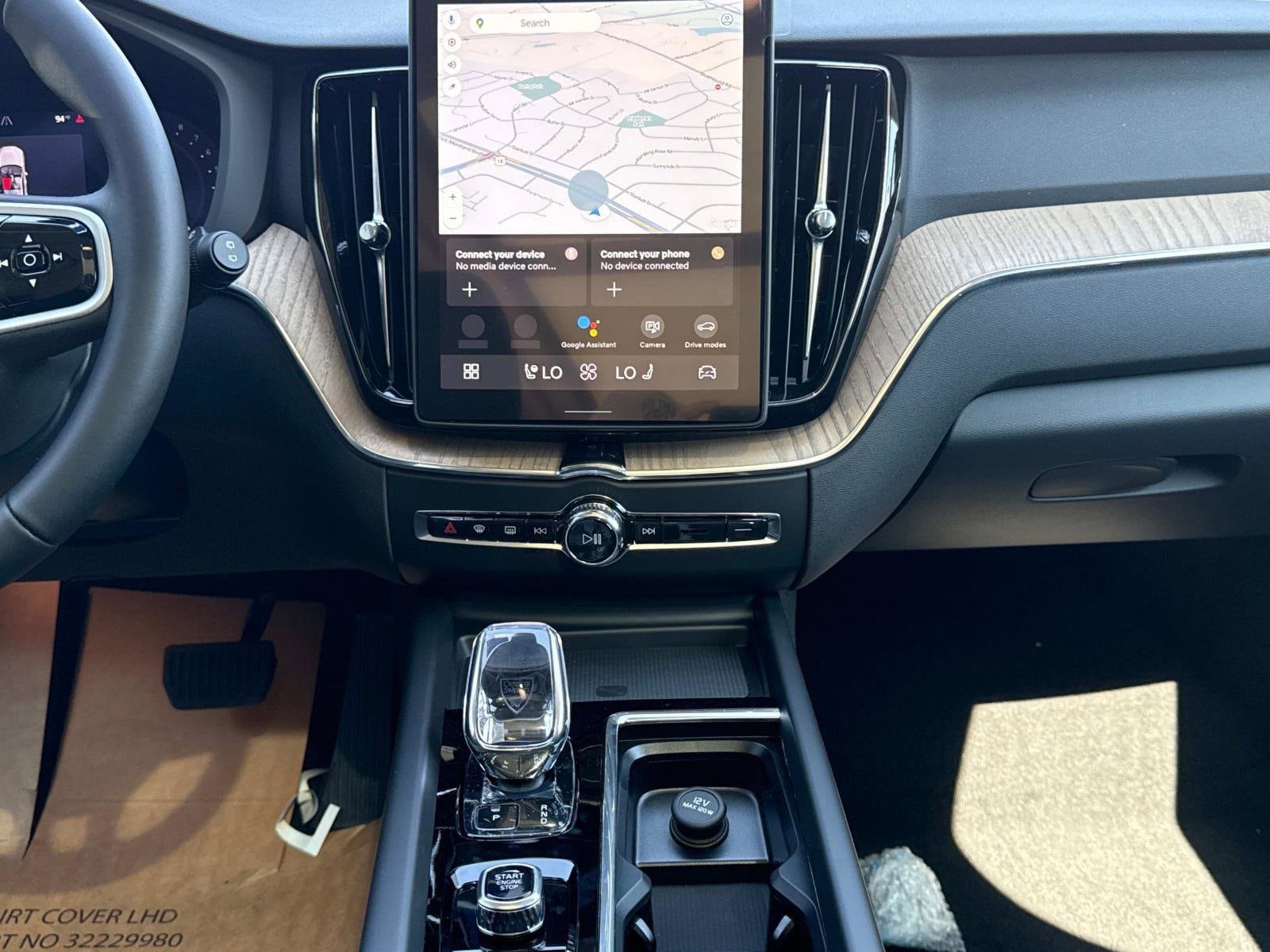 2026 Volvo XC60 Plus - Photo 16