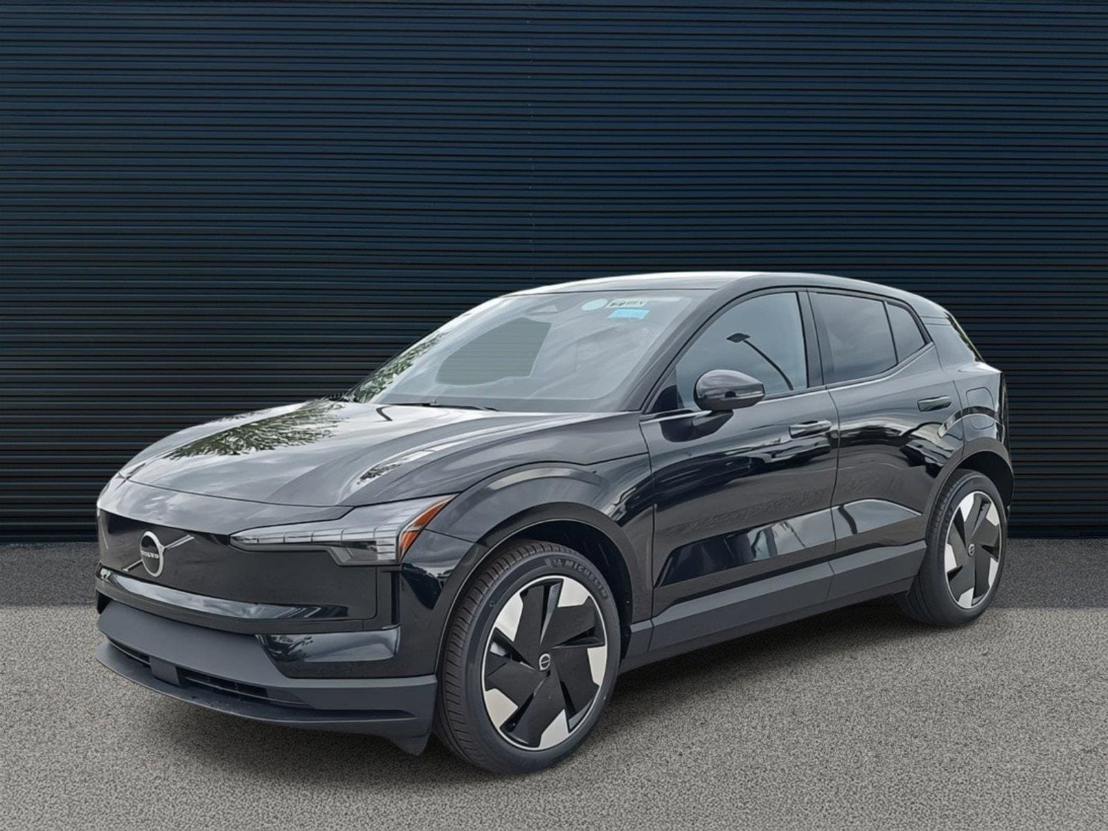 2025 Volvo EX30 Plus's photo