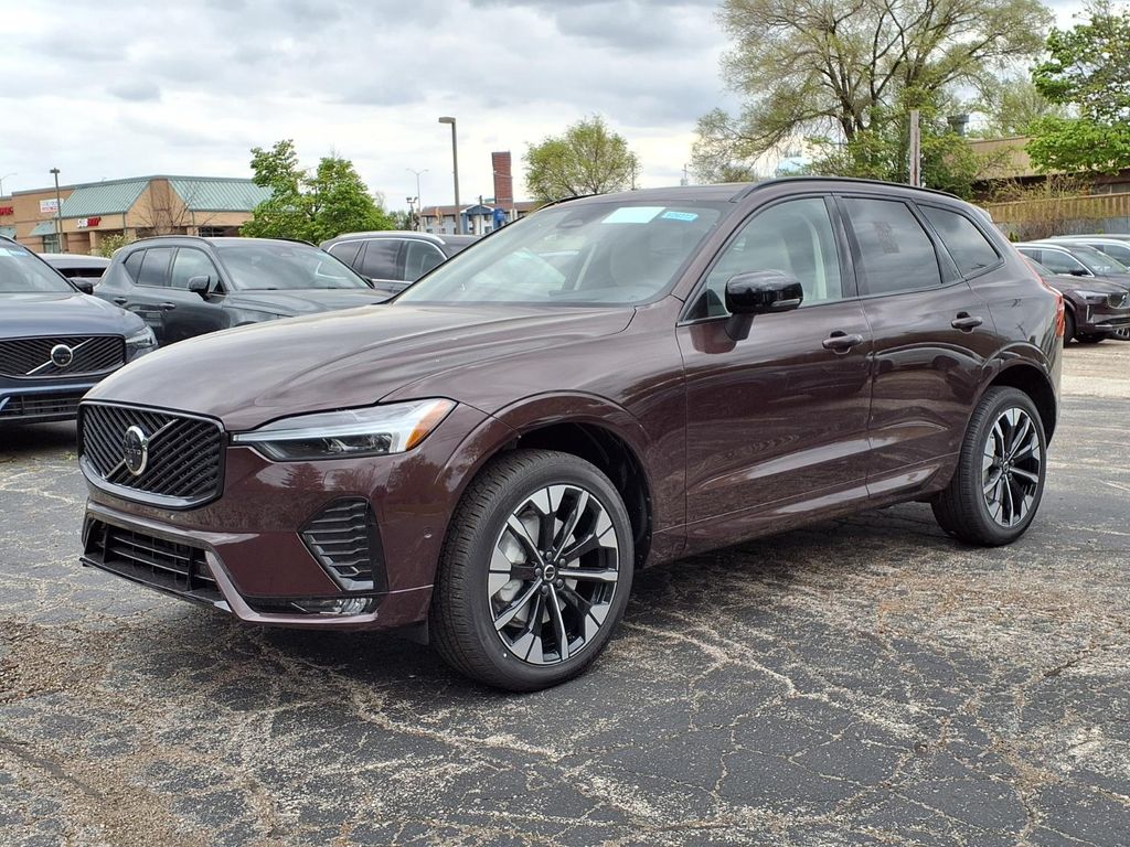 2026 Volvo XC60 B5 Ultra Dark AWD's photo