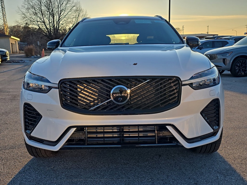 New 2026 Volvo XC60 plug-in hybrid T8 Ultra SUV