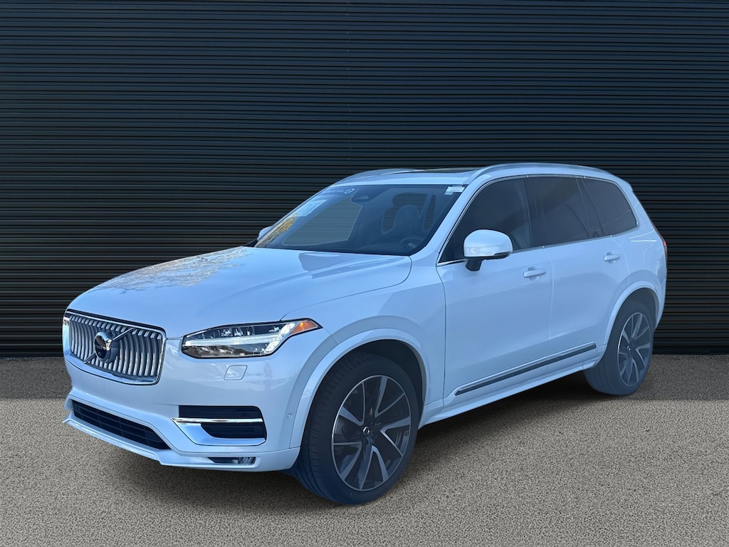 Certified 2023 Volvo XC90 Plus B6 AWD Plus 7P