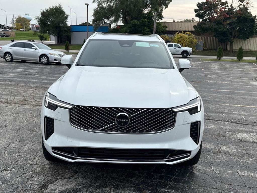 New 2026 Volvo XC90 B6 Plus 7-Seater SUV