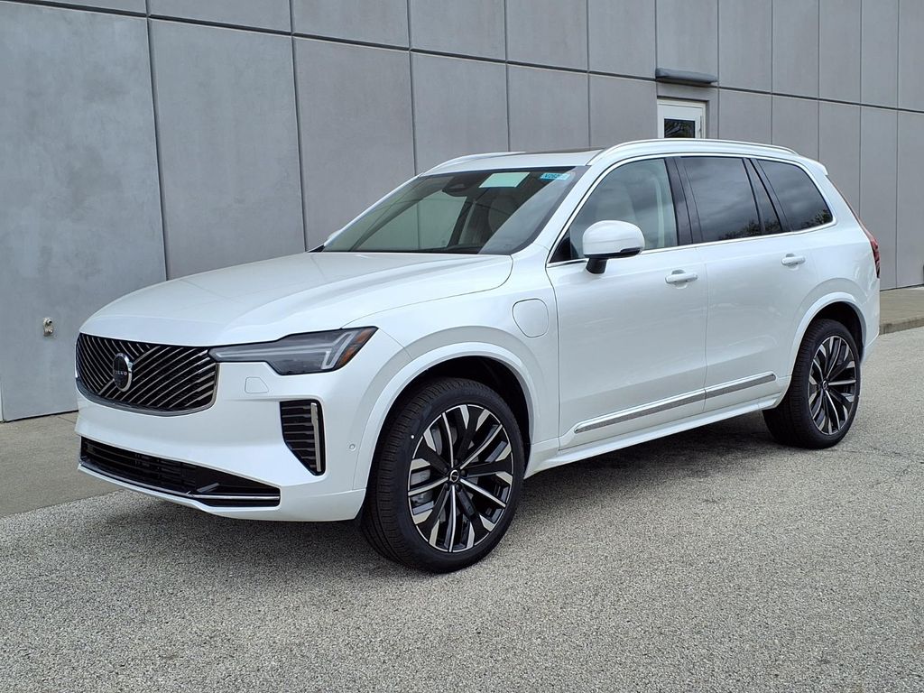 2026 Volvo XC90 T8 Recharge Ultra Bright 4WD's photo