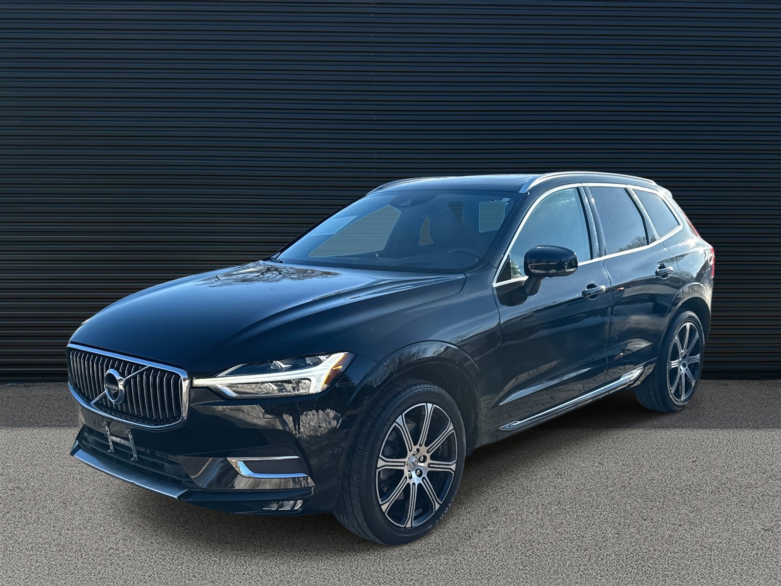 2019 Volvo XC60 Inscription's photo