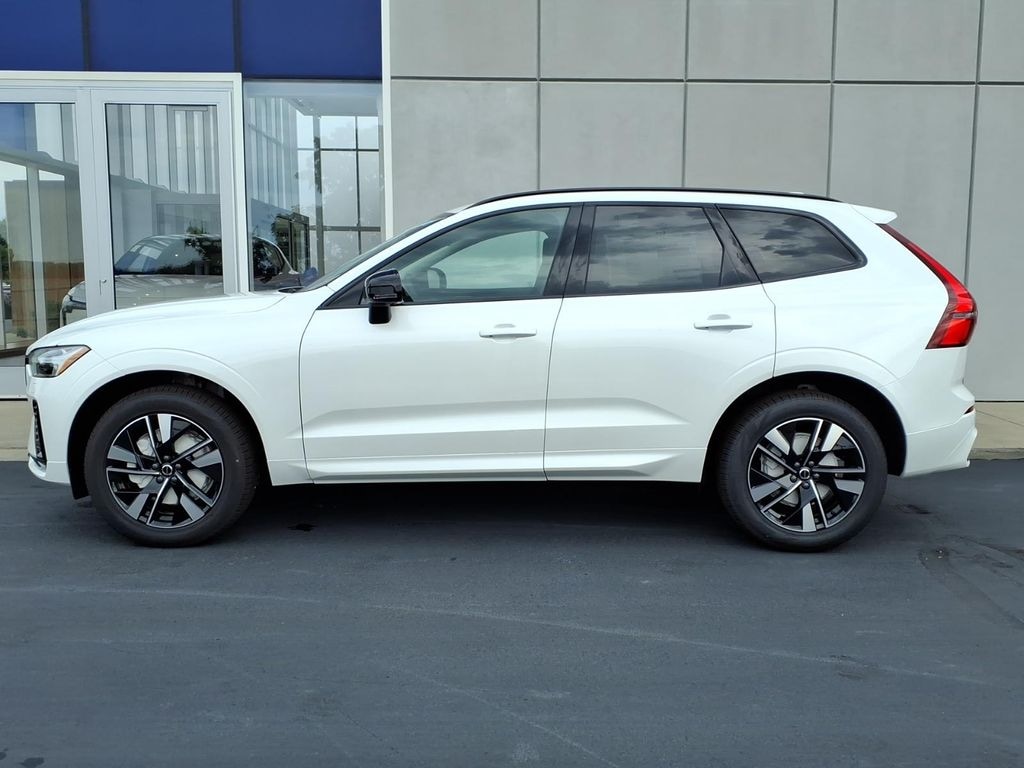 New 2027 Volvo XC60 B5 Core SUV