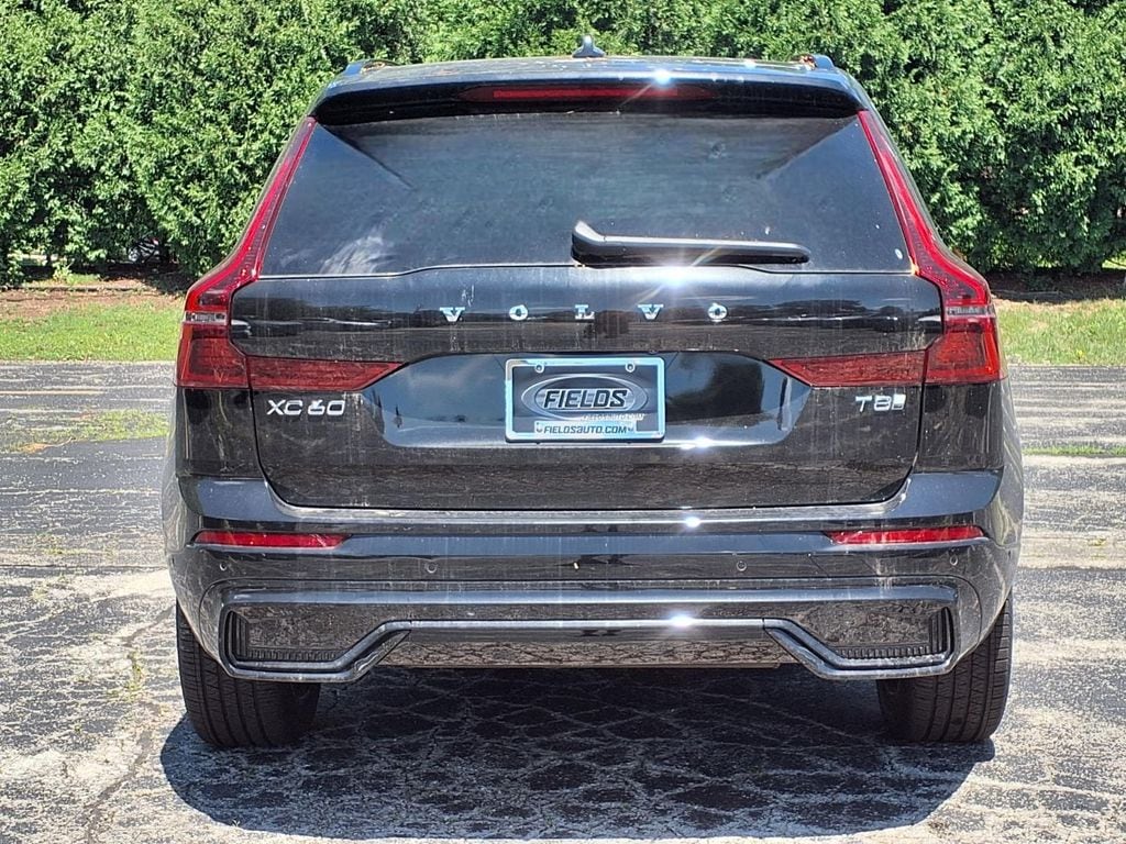New 2026 Volvo XC60 plug-in hybrid T8 Plus SUV