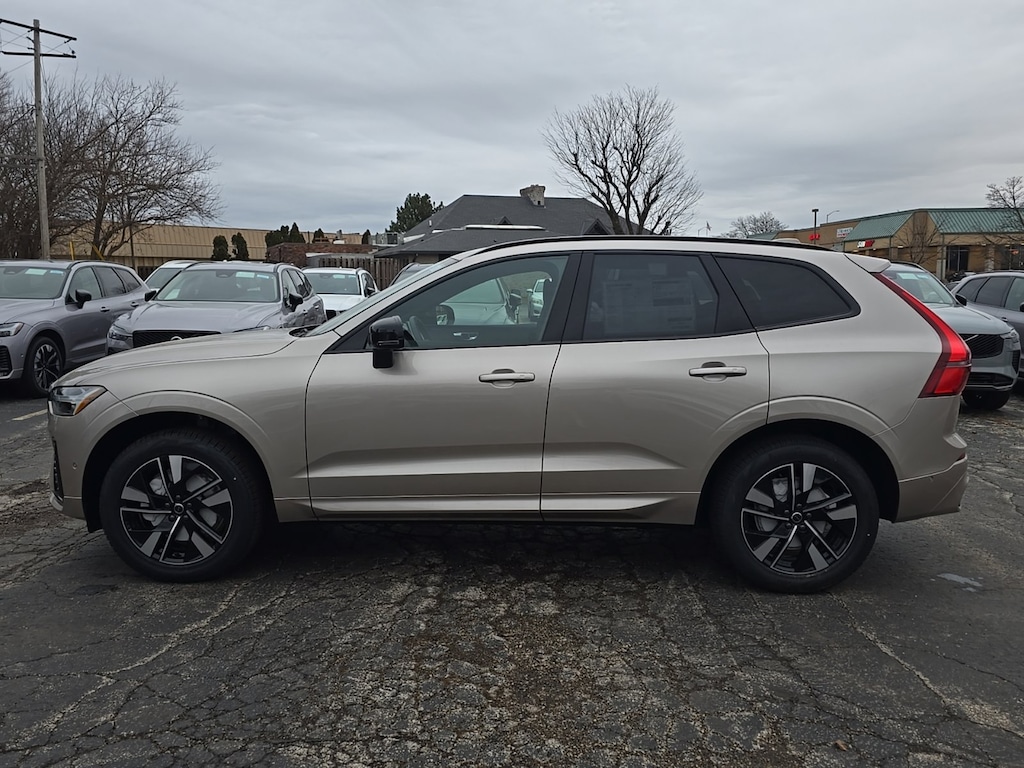 New 2026 Volvo XC60 B5 Plus SUV