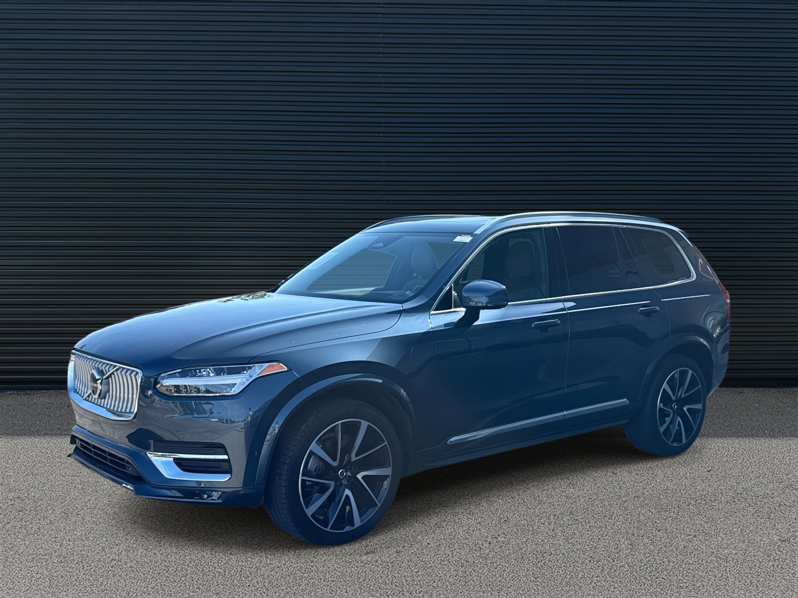 2023 Volvo XC90 B5 AWD Plus 7P 