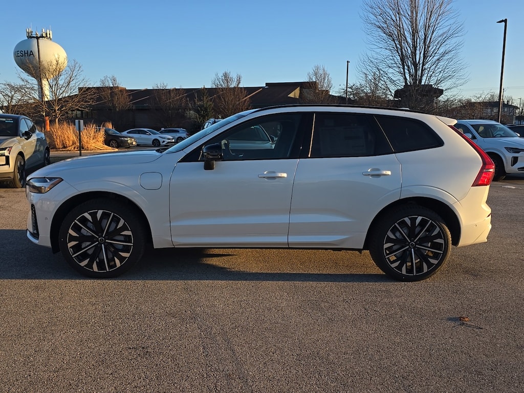 New 2026 Volvo XC60 plug-in hybrid T8 Ultra SUV