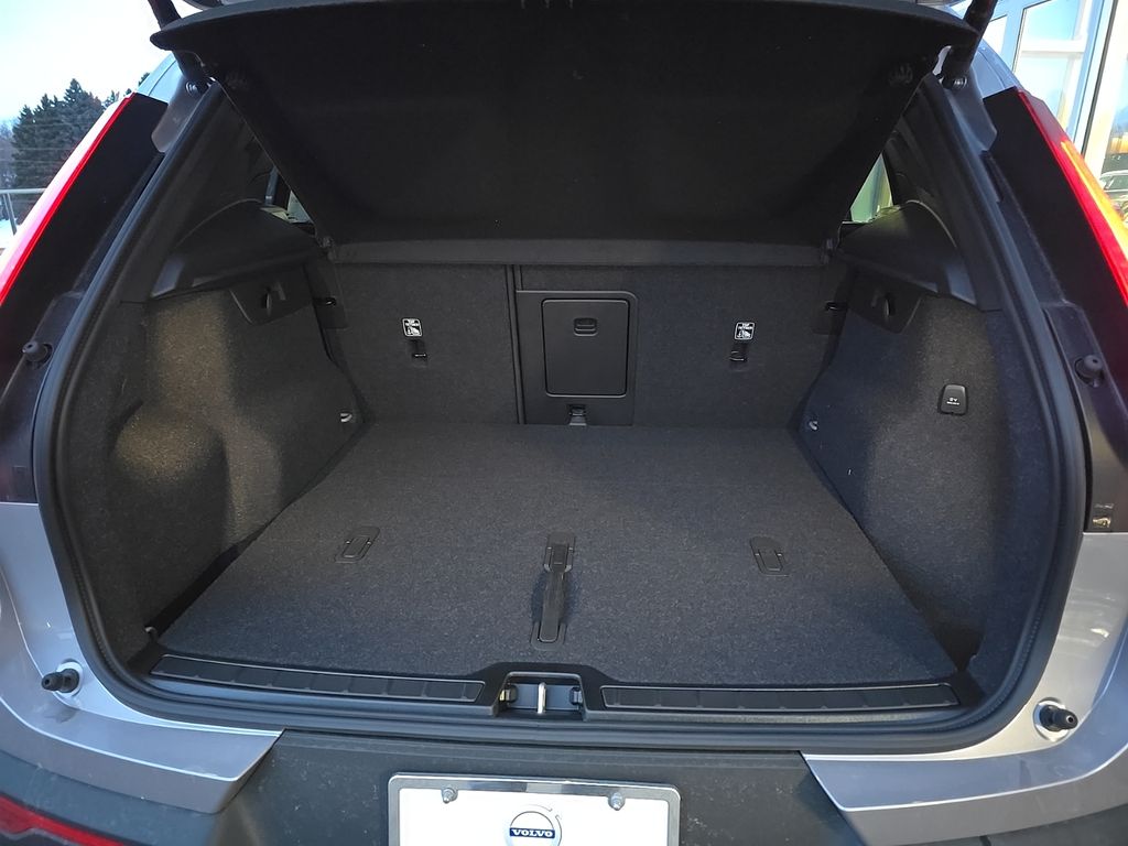 2026 Volvo XC40 Ultra - Photo 23