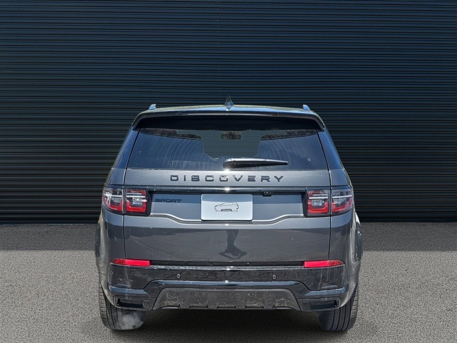 2025 Land Rover Discovery Sport Dynamic SE photo 4