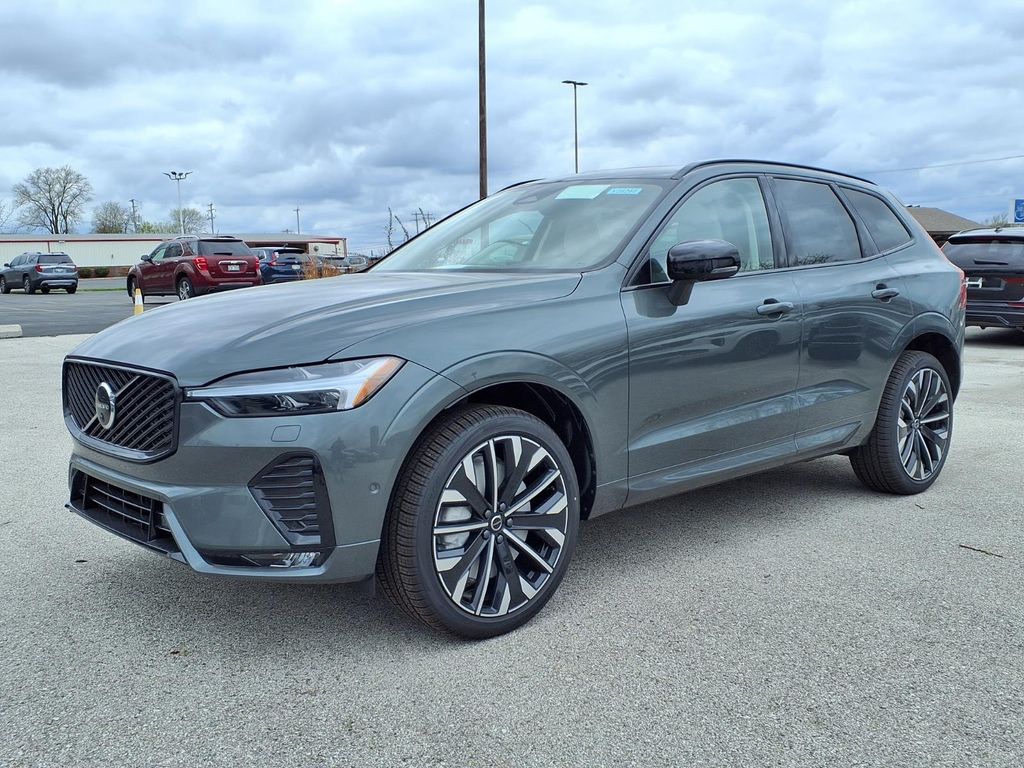 2026 Volvo XC60 B5 Ultra Dark AWD's photo