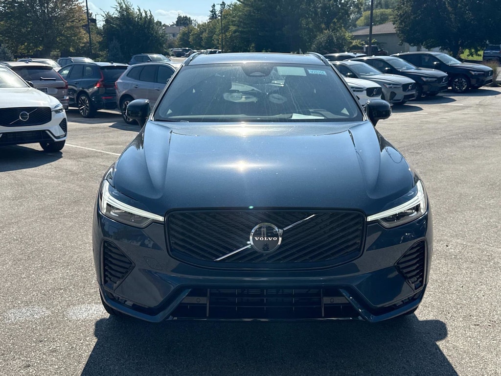 New 2026 Volvo XC60 B5 Plus SUV