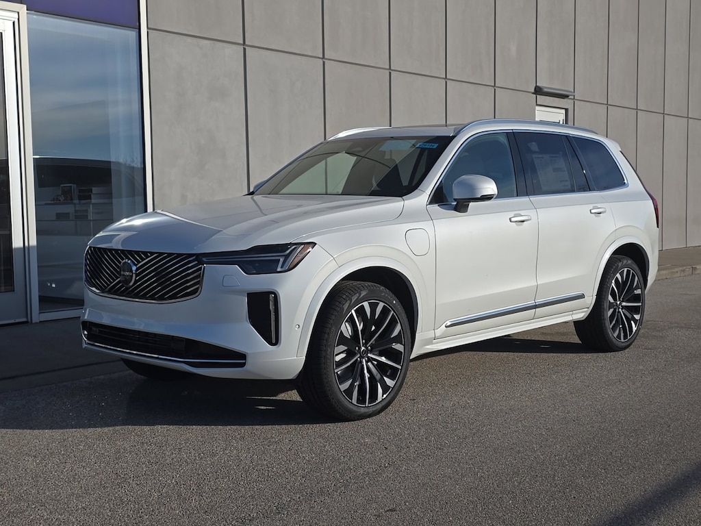 New 2026 Volvo XC90 plug-in hybrid T8 Plus 7-Seater SUV