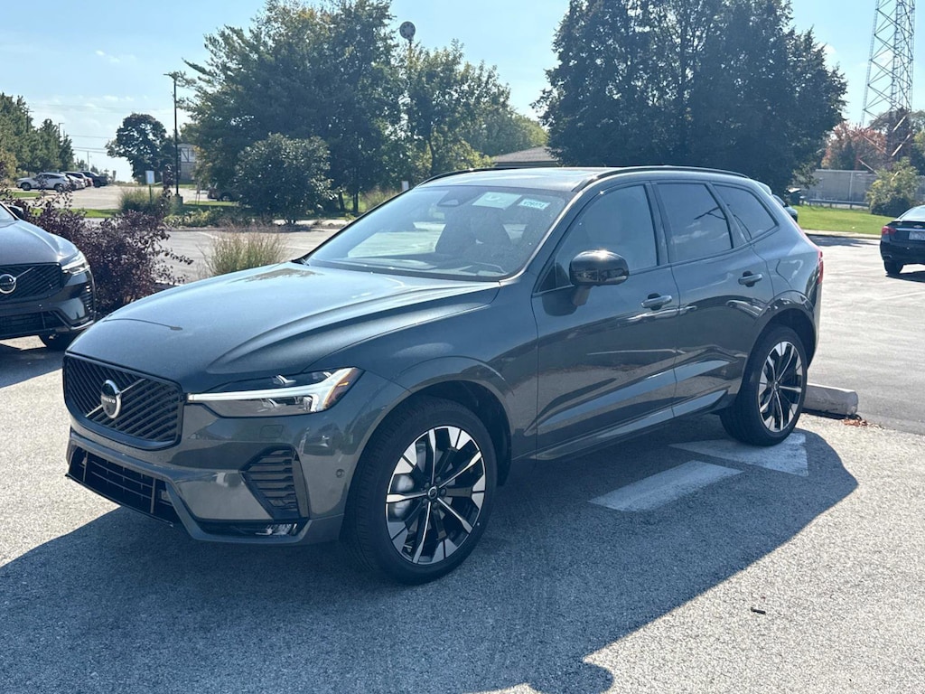 New 2026 Volvo XC60 B5 Plus SUV