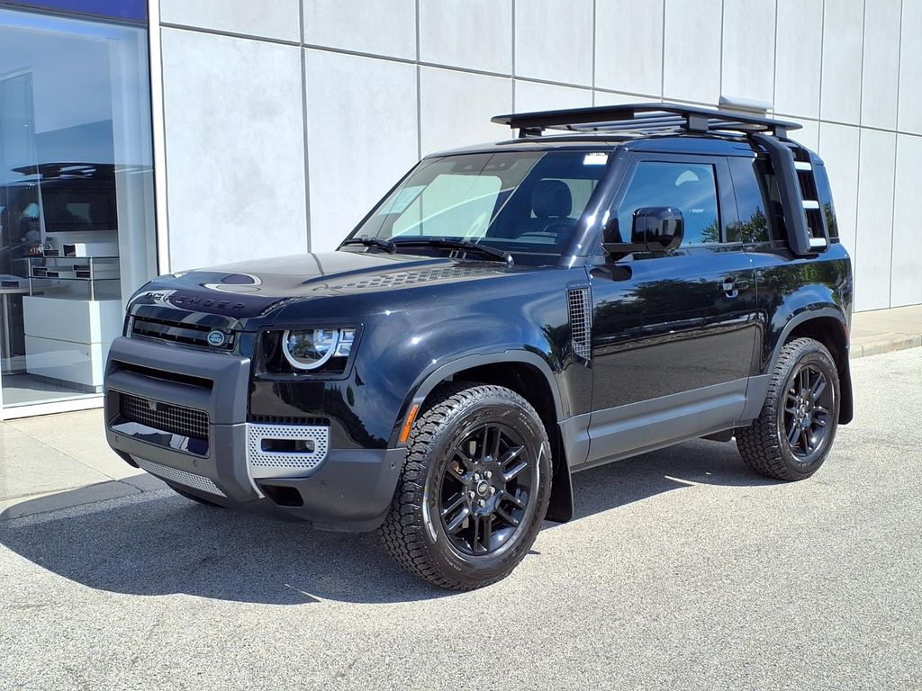 2023 Land Rover Defender S's photo