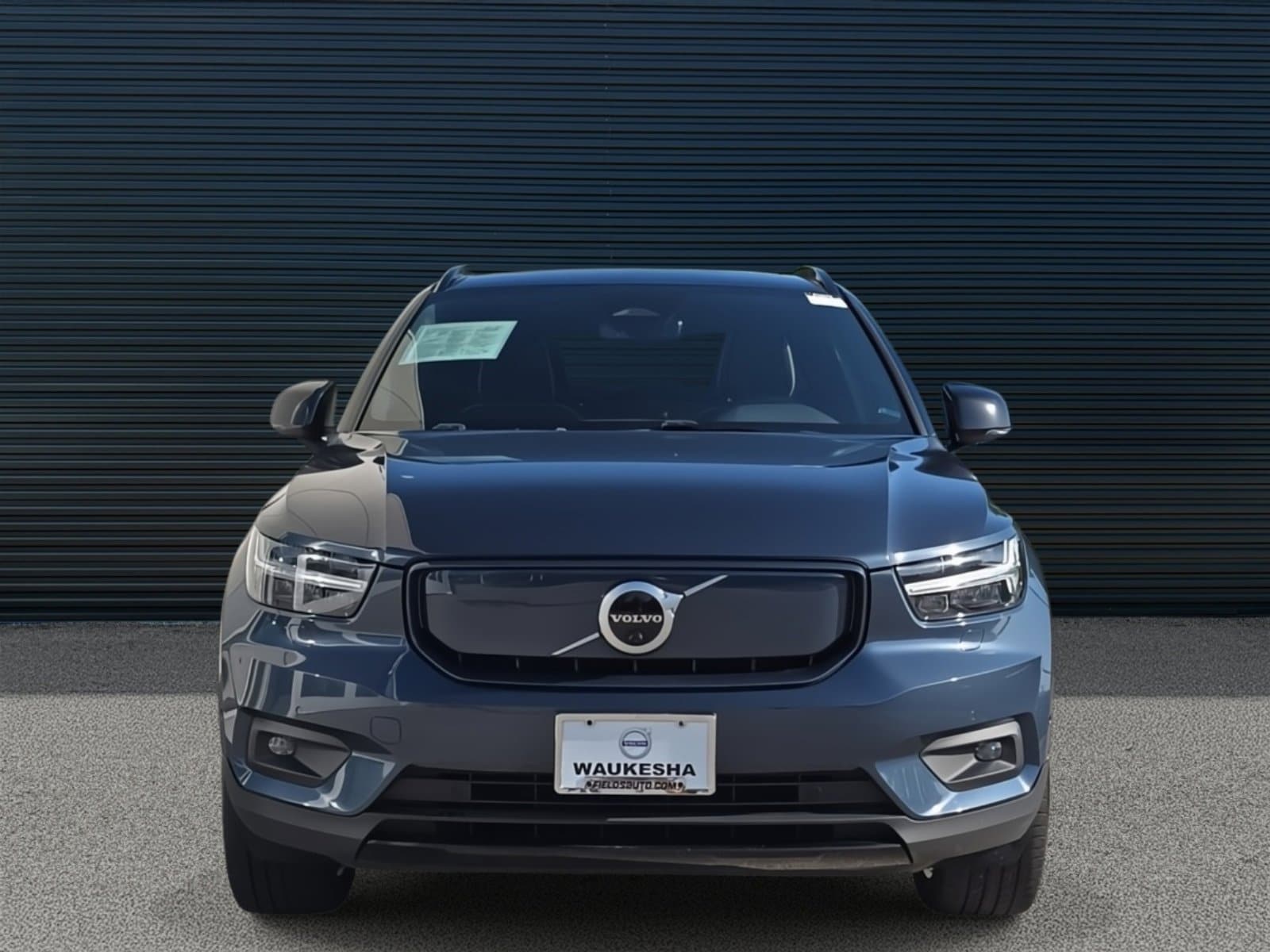 Certified 2022 Volvo XC40 Plus with VIN YV4ED3UR3N2771923 for sale in Waukesha, WI