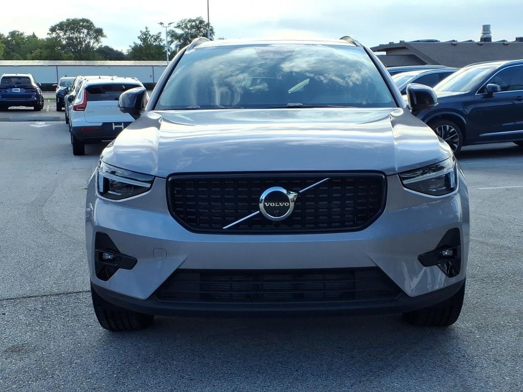 New 2026 Volvo XC40 B5 Plus SUV