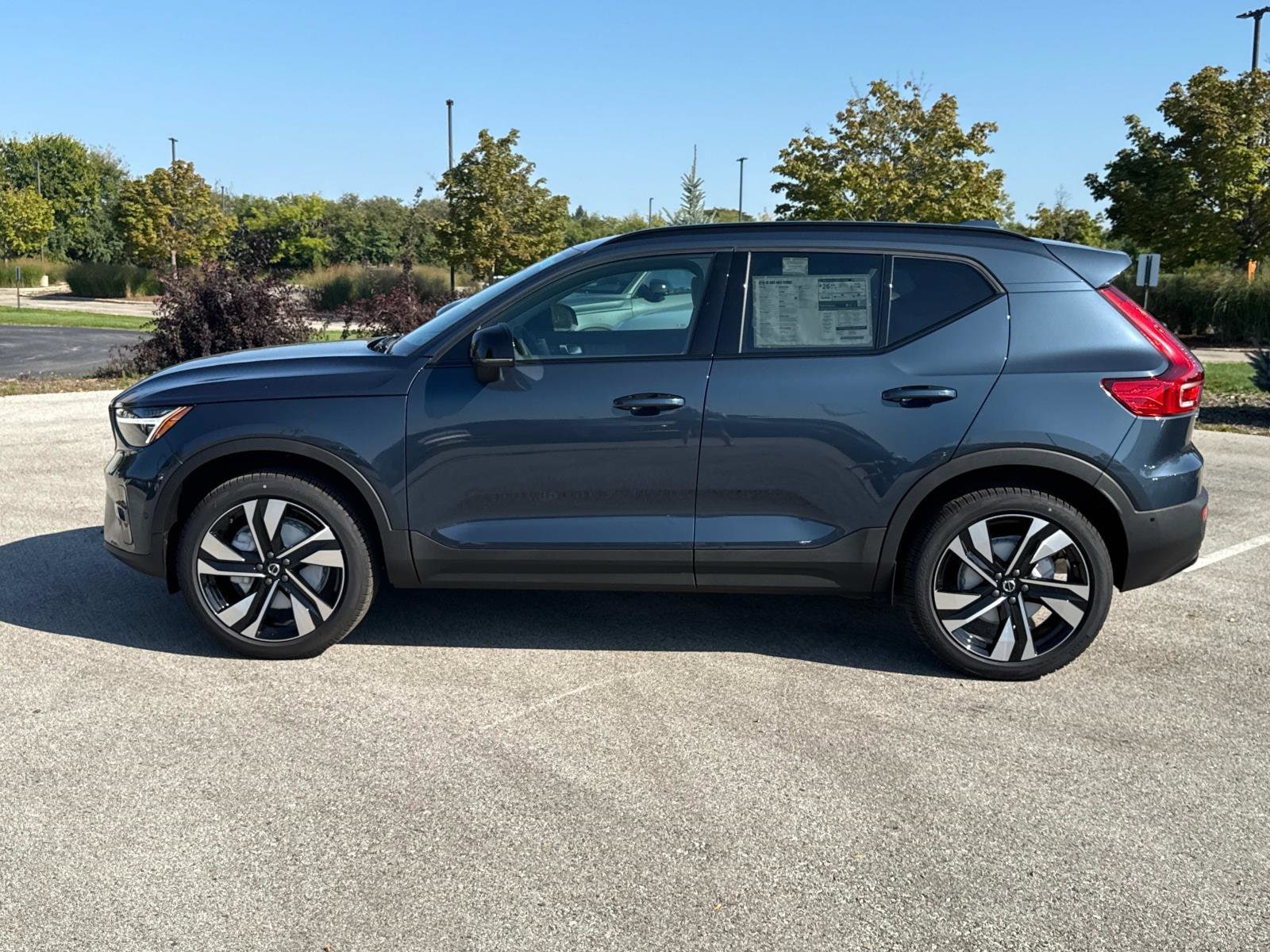 2026 Volvo XC40 Ultra - Photo 8