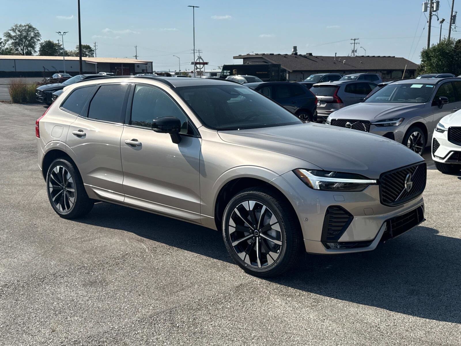 2026 Volvo XC60 Plus's photo