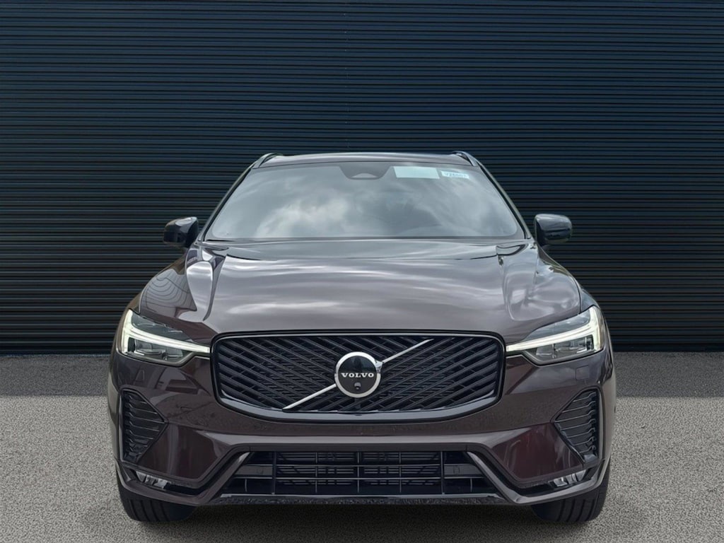 New 2026 Volvo XC60 B5 Plus SUV
