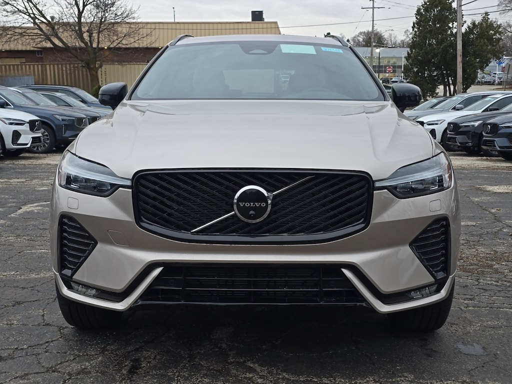 New 2026 Volvo XC60 B5 Plus SUV