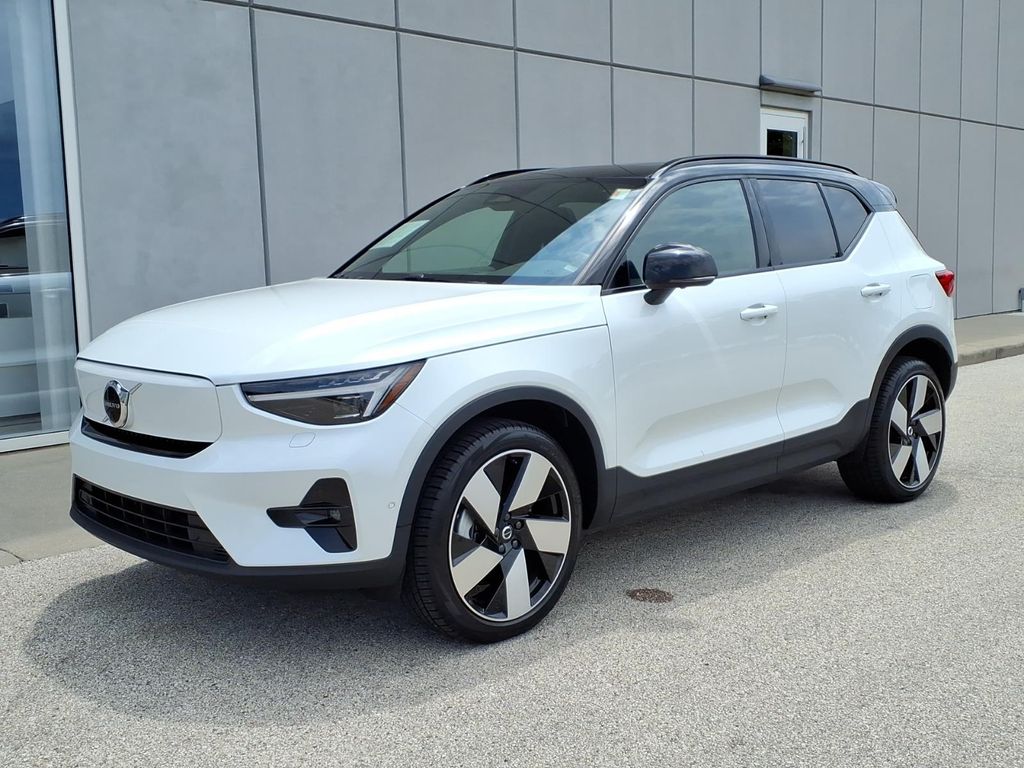 2023 Volvo XC40 Recharge Pure Electric