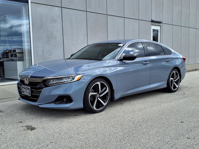 Featured used 2022 Honda Accord Sedan Sport SE Sport SE 1.5T CVT for sale in Waukesha, WI