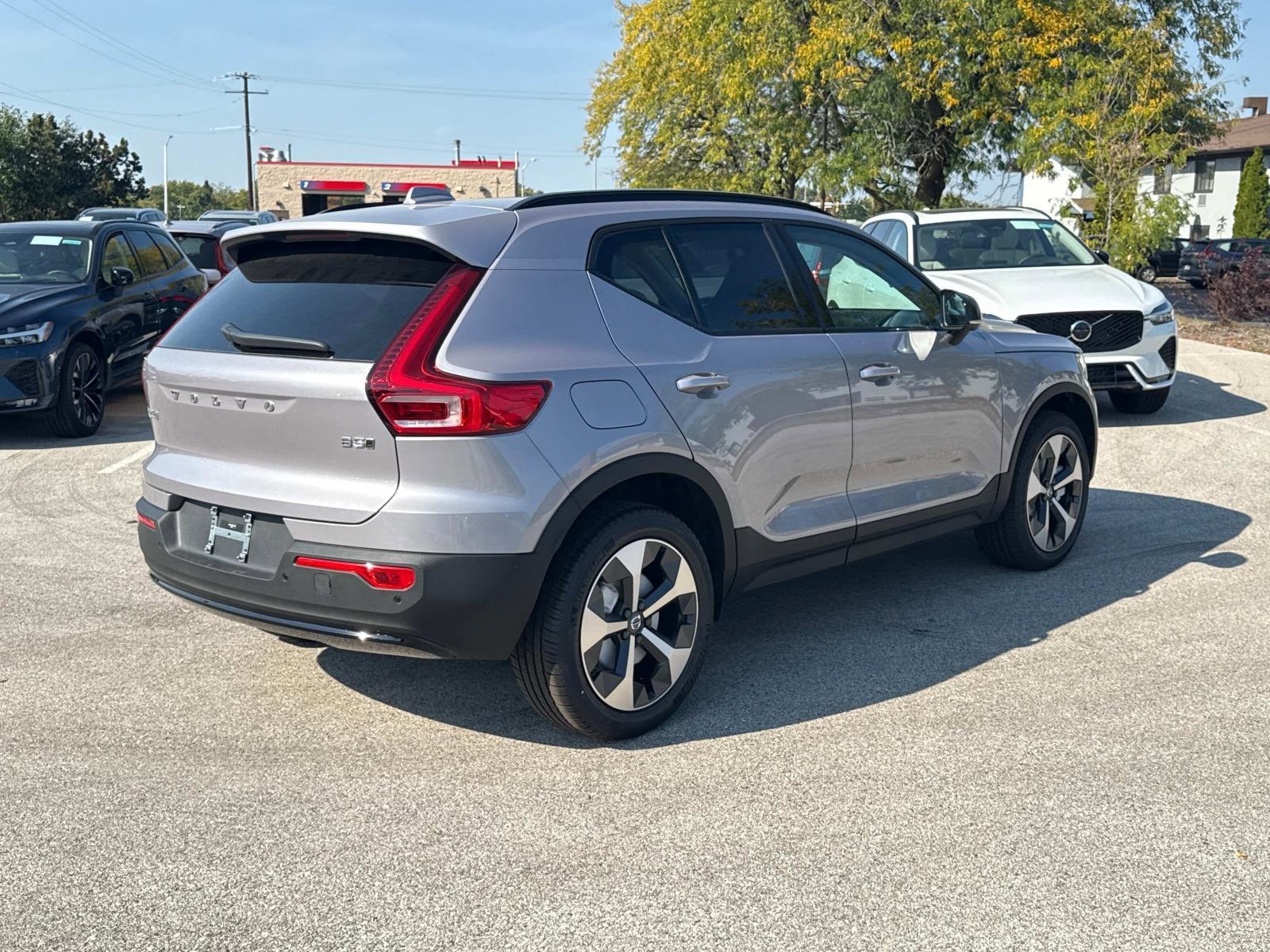 2026 Volvo XC40 Plus - Photo 5