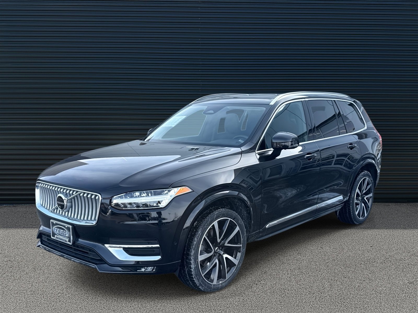 2024 Volvo XC90 Plus's photo