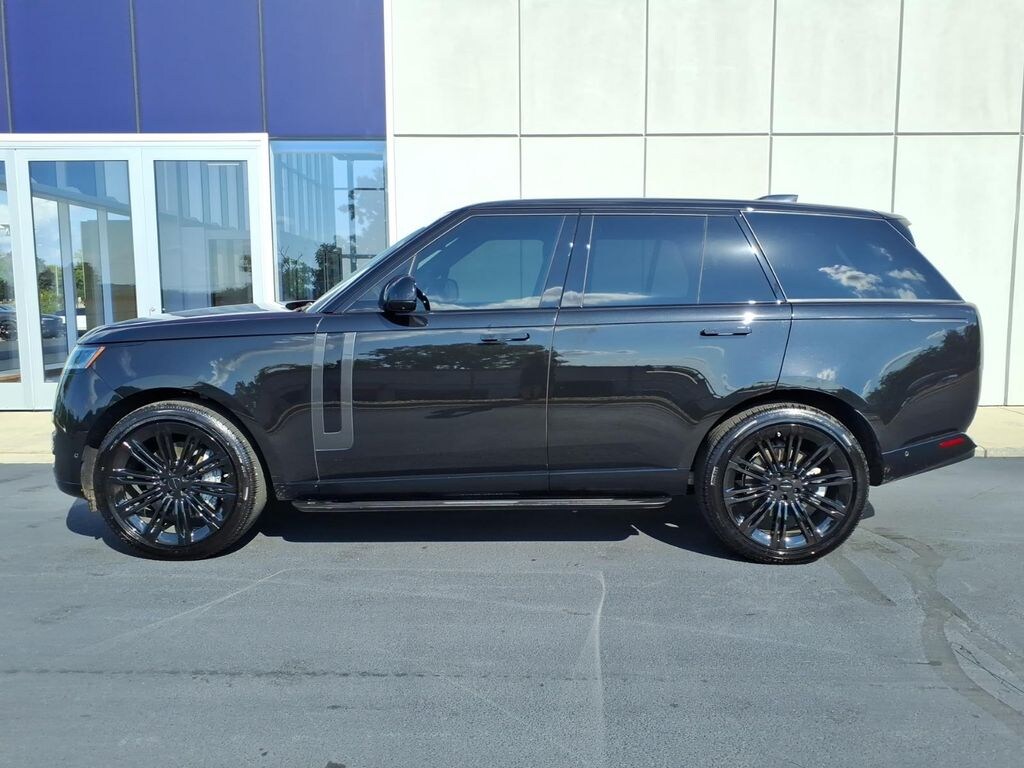 Used 2026 Land Rover Range Rover SE SUV