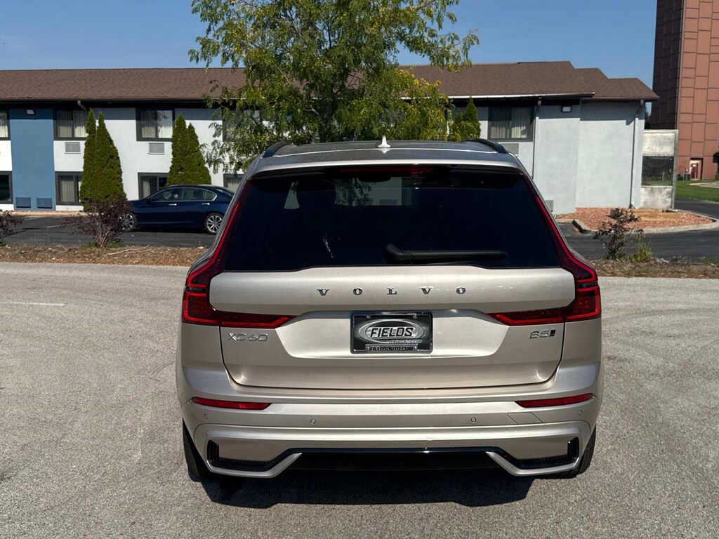 New 2026 Volvo XC60 B5 Plus SUV