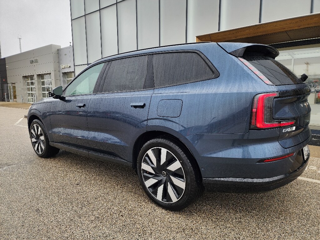 2025 Volvo EX90 Twin Motor Performance Ultra photo 4