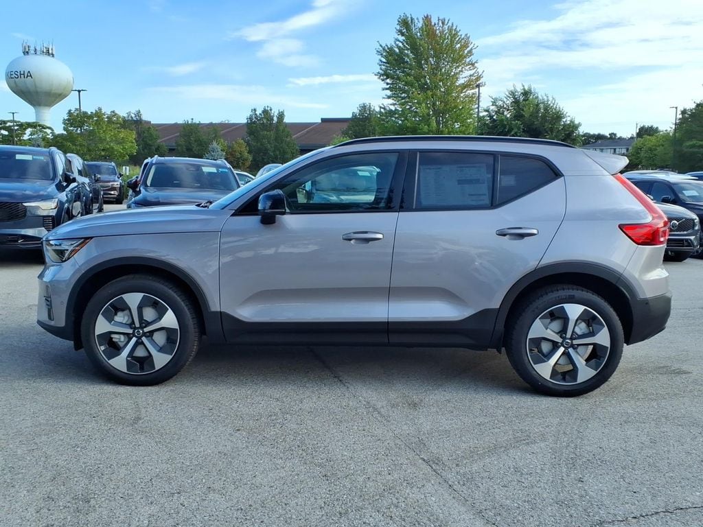 New 2026 Volvo XC40 B5 Plus SUV