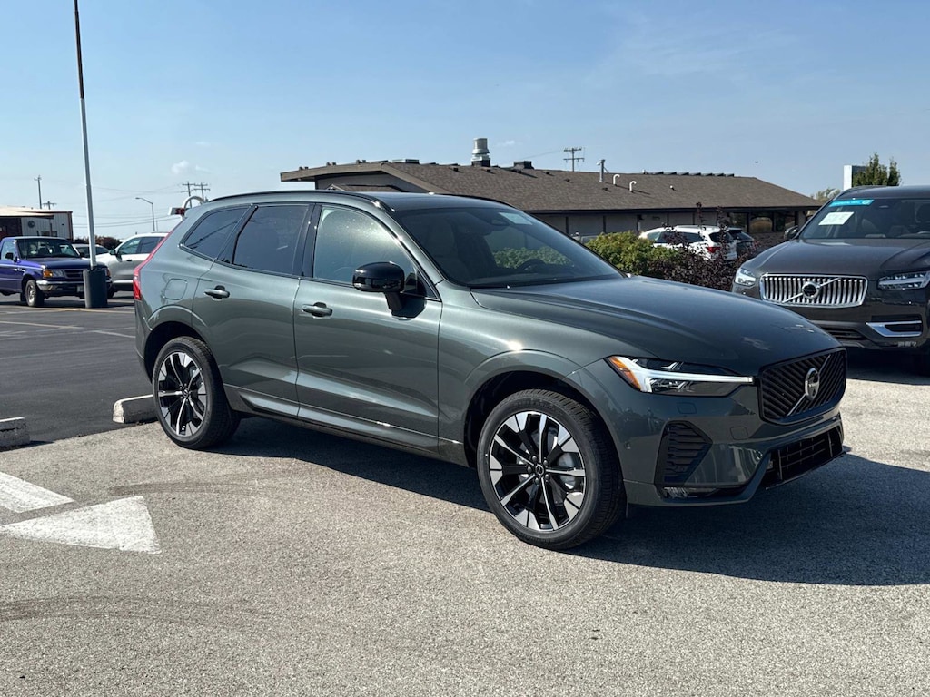 New 2026 Volvo XC60 B5 Plus SUV