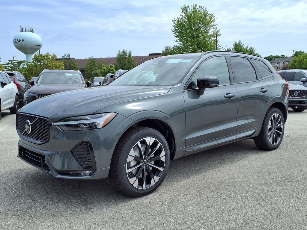 2026 Volvo XC60 B5 Ultra Dark AWD's photo