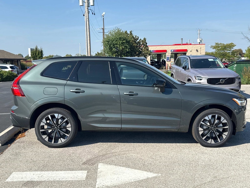 New 2026 Volvo XC60 B5 Plus SUV