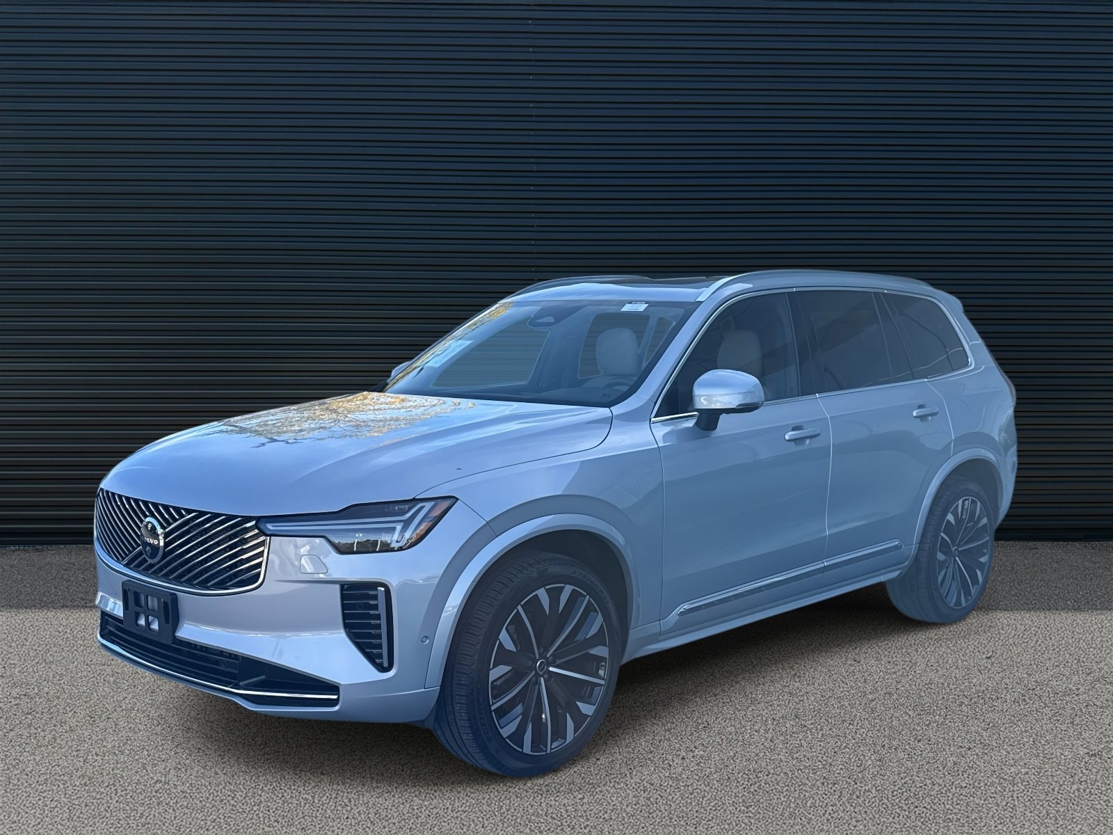 2025 Volvo XC90 2025.5 B6 AWD Plus 7-Seater 