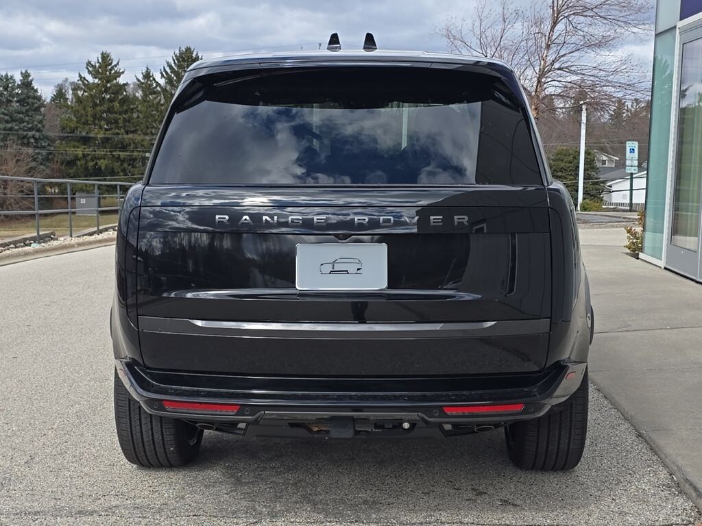 Used 2026 Land Rover Range Rover SE SUV