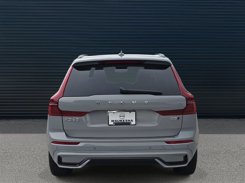 New 2026 Volvo XC60 B5 Ultra SUV